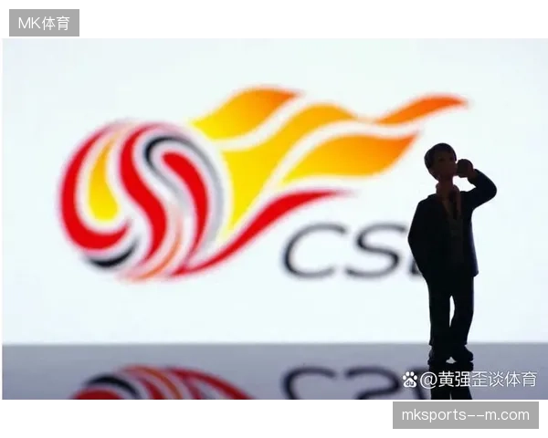 中超上半程场均观众首次突破三万人次，商业价值与球市热度同步达到历史新高